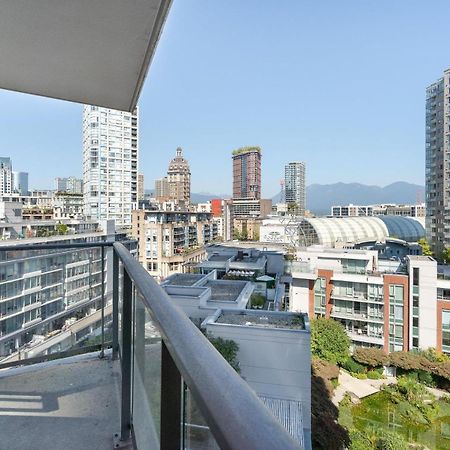 Amazing Views ! Leather Furniture ! Cozy Condo! Βανκούβερ Εξωτερικό φωτογραφία