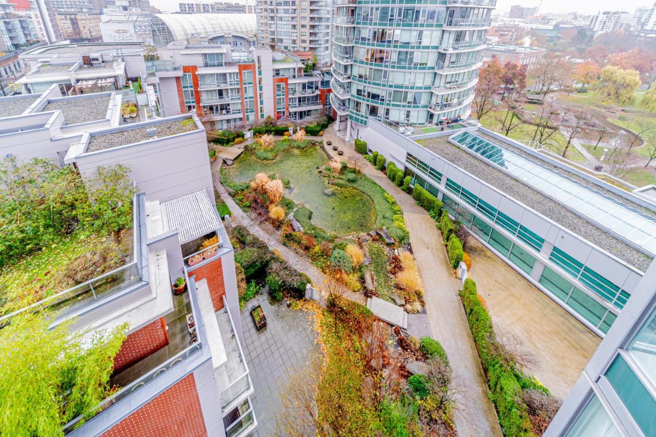 Amazing Views ! Leather Furniture ! Cozy Condo! Βανκούβερ Εξωτερικό φωτογραφία