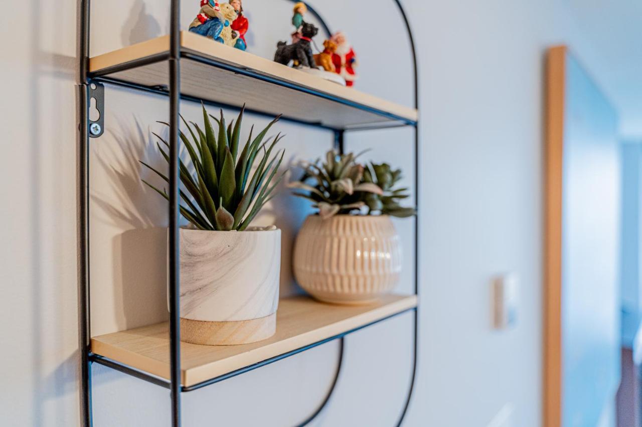 Amazing Views ! Leather Furniture ! Cozy Condo! Βανκούβερ Εξωτερικό φωτογραφία