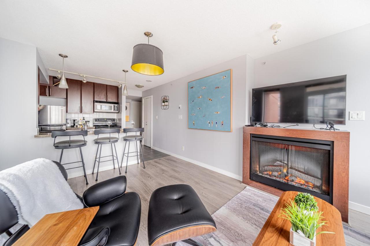 Amazing Views ! Leather Furniture ! Cozy Condo! Βανκούβερ Εξωτερικό φωτογραφία