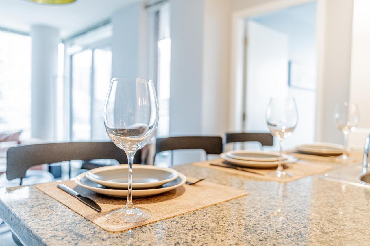 Amazing Views ! Leather Furniture ! Cozy Condo! Βανκούβερ Εξωτερικό φωτογραφία